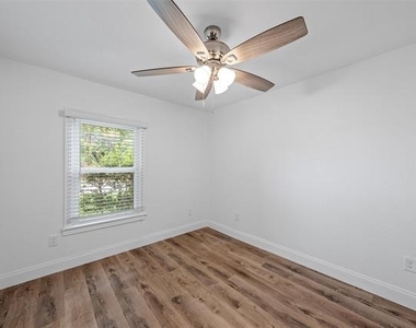 1720 Bagby Avenue - Photo Thumbnail 15