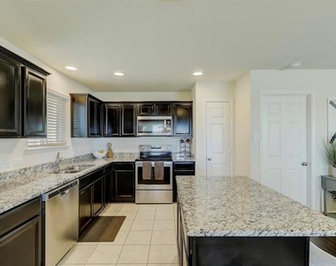 2207 Heaton Street - Photo Thumbnail 7