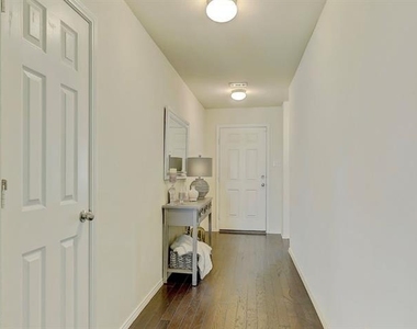2207 Heaton Street - Photo Thumbnail 2