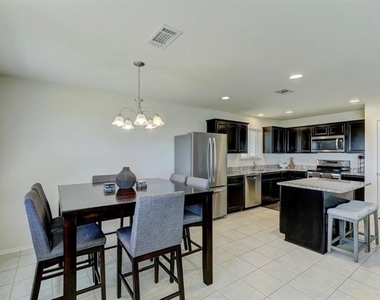2207 Heaton Street - Photo Thumbnail 10