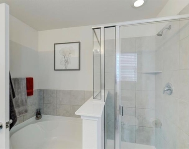 2207 Heaton Street - Photo Thumbnail 16