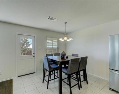 2207 Heaton Street - Photo Thumbnail 11