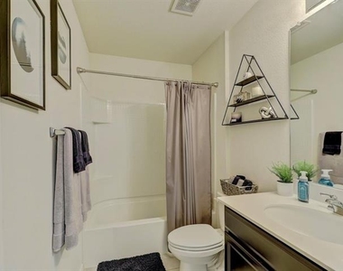 2207 Heaton Street - Photo Thumbnail 19