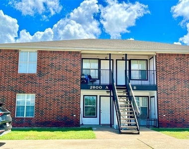 2800 Cantabrian Drive - Photo Thumbnail 1