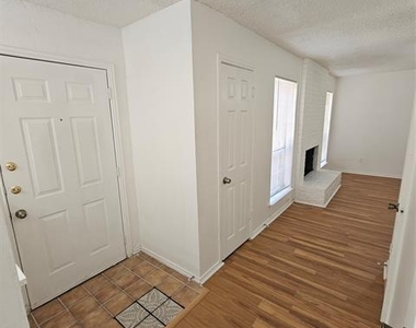 1400 Darr Street - Photo Thumbnail 6