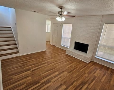 1400 Darr Street - Photo Thumbnail 11