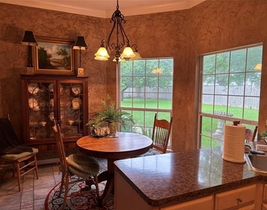 1200 Western Ridge Drive - Photo Thumbnail 3