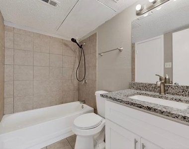 8024 Cambridge Circle - Photo Thumbnail 19