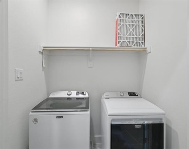 1741 W Cantey Street - Photo Thumbnail 15