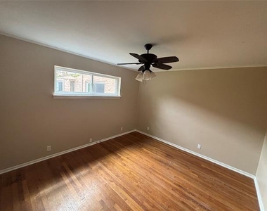 6127 Bandera Avenue - Photo Thumbnail 13