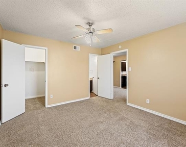 2515 Altamesa Boulevard - Photo Thumbnail 11