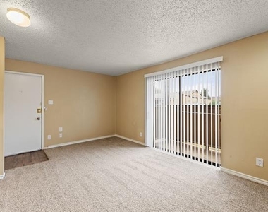 2515 Altamesa Boulevard - Photo Thumbnail 4