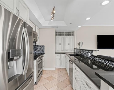 3030 Mckinney Avenue - Photo Thumbnail 9