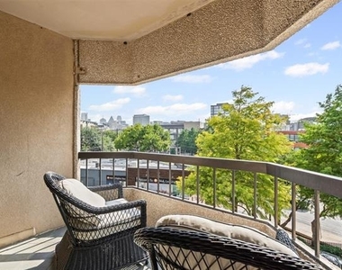 3030 Mckinney Avenue - Photo Thumbnail 6