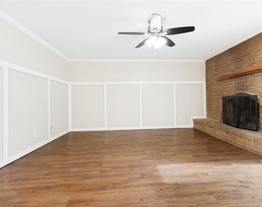 3401 High Plateau Drive - Photo Thumbnail 2