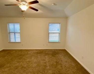 1801 Brownwood Boulevard - Photo Thumbnail 7