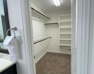 1801 Brownwood Boulevard - Photo Thumbnail 11