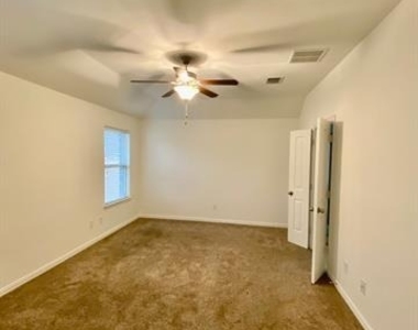 1801 Brownwood Boulevard - Photo Thumbnail 8