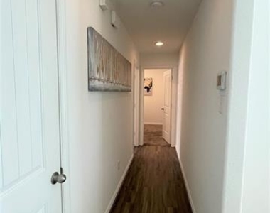 1801 Brownwood Boulevard - Photo Thumbnail 12
