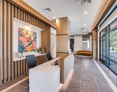 2929 Oak Lawn Avenue - Photo Thumbnail 25