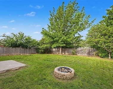 8401 Tribute Lane - Photo Thumbnail 27