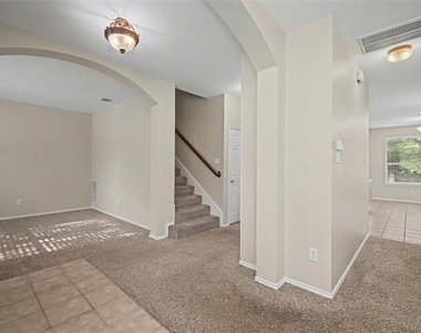 8401 Tribute Lane - Photo Thumbnail 5