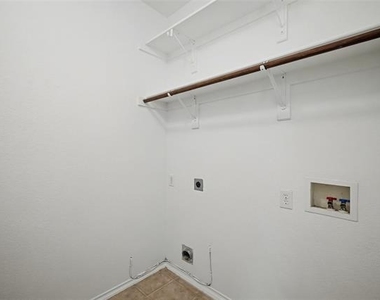 8401 Tribute Lane - Photo Thumbnail 25