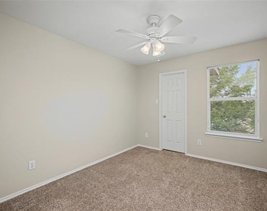8401 Tribute Lane - Photo Thumbnail 18