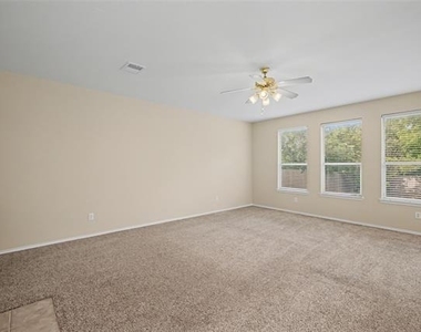 8401 Tribute Lane - Photo Thumbnail 9