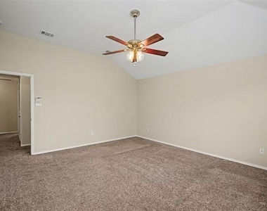 8401 Tribute Lane - Photo Thumbnail 14