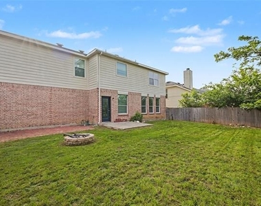 8401 Tribute Lane - Photo Thumbnail 30
