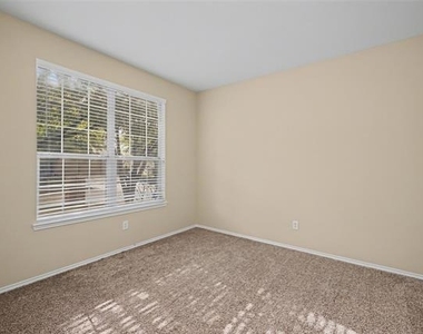 8401 Tribute Lane - Photo Thumbnail 2