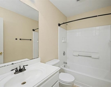 8401 Tribute Lane - Photo Thumbnail 21