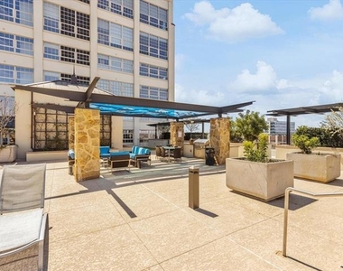 2600 W 7th Street - Photo Thumbnail 8