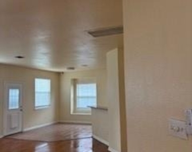 4205 Stone Haven Drive - Photo Thumbnail 5