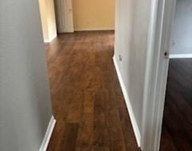 4205 Stone Haven Drive - Photo Thumbnail 4