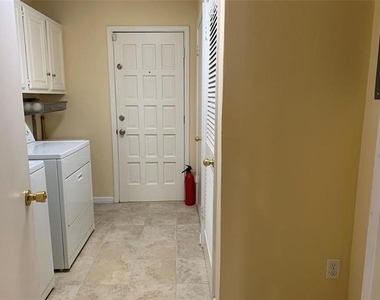 6949 Helsem Way - Photo Thumbnail 19