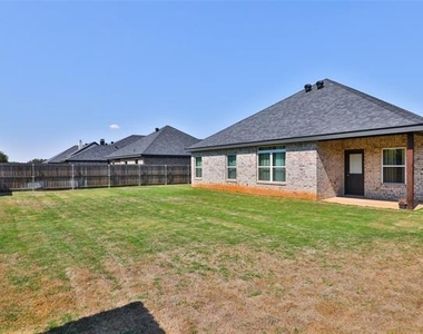 5433 Fallbrook Drive - Photo Thumbnail 35