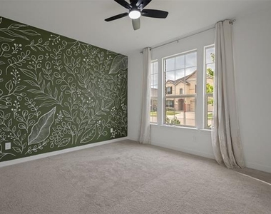 108 Invermore - Photo Thumbnail 2