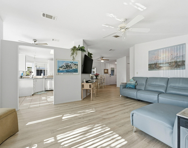 3016 Five Iron Drive - Photo Thumbnail 2