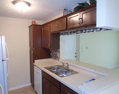 2512 Se Anchorage Cove - Photo Thumbnail 7