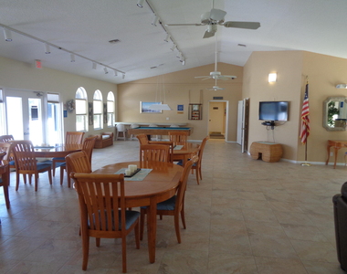 2512 Se Anchorage Cove - Photo Thumbnail 37