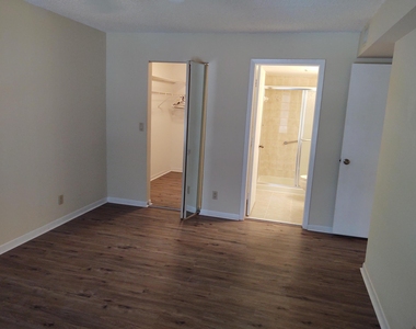 2512 Se Anchorage Cove - Photo Thumbnail 5