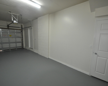 1302 Belmont Lane - Photo Thumbnail 17
