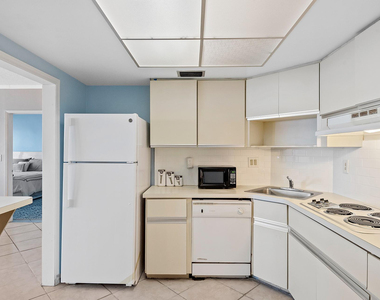 3800 Galt Ocean Drive - Photo Thumbnail 11