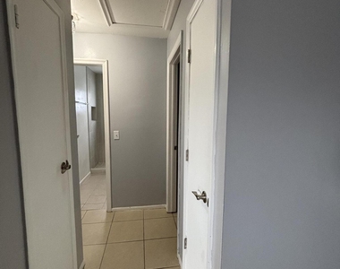 11421 Nw 39th Place - Photo Thumbnail 7