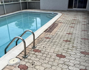 11421 Nw 39th Place - Photo Thumbnail 19