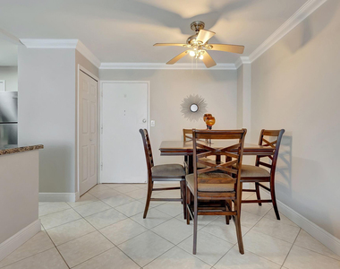 1913 S Ocean Drive - Photo Thumbnail 5