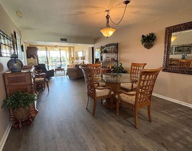 2201 Marina Isle Way - Photo Thumbnail 2