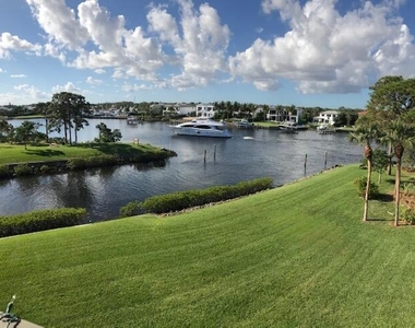 2201 Marina Isle Way - Photo Thumbnail 11